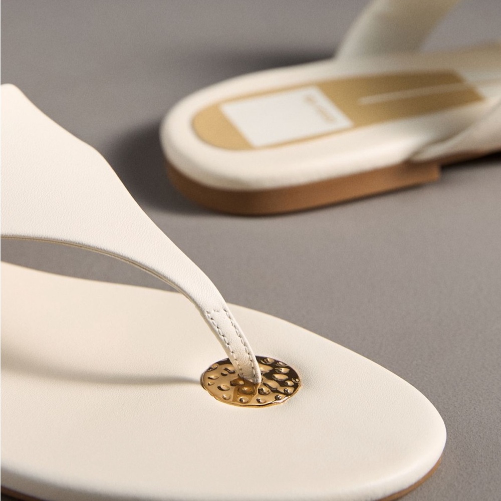 Dolce Vita Off-White Kittle Thong Sandal - Picture 2 of 3
